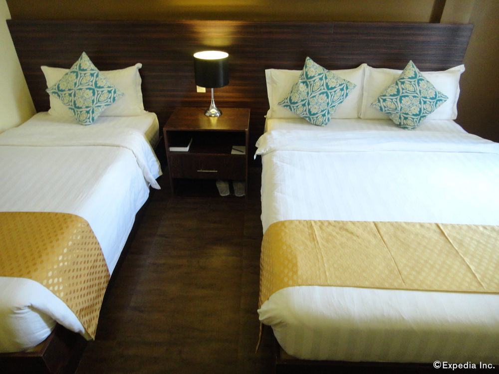 Aziza Paradise Hotel Puerto Princesa Εξωτερικό φωτογραφία