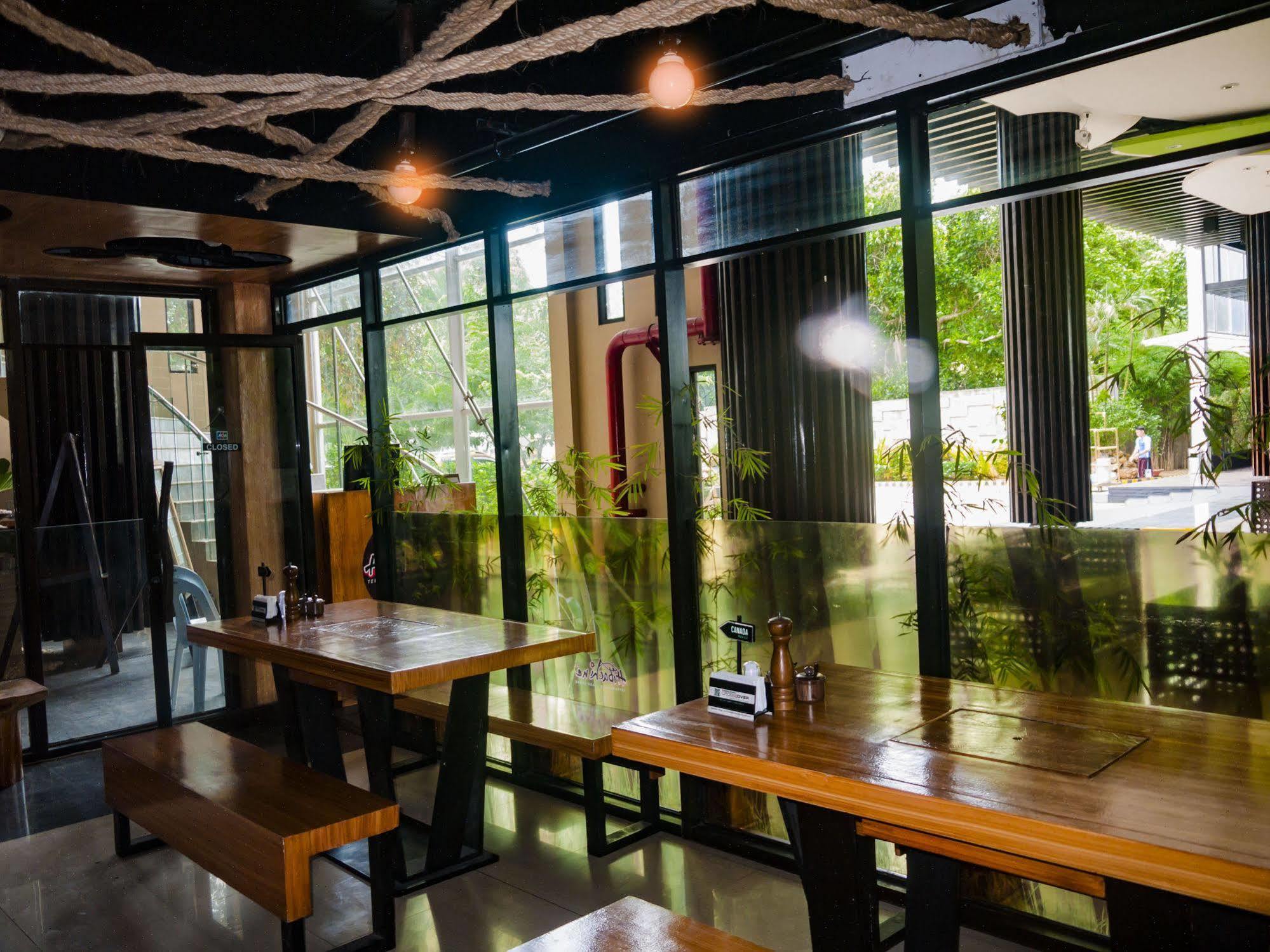 Aziza Paradise Hotel Puerto Princesa Εξωτερικό φωτογραφία
